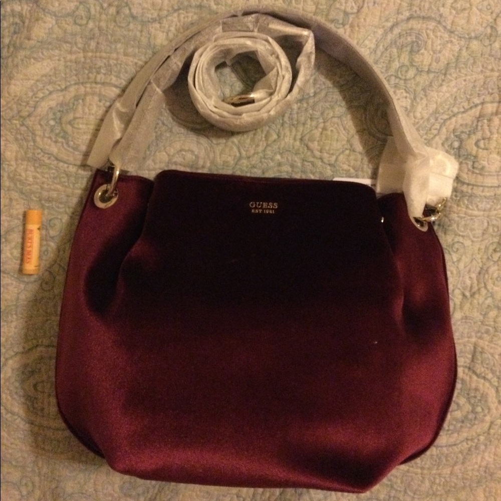 *NWT* maroon velvet Guess purse/shoulder bag